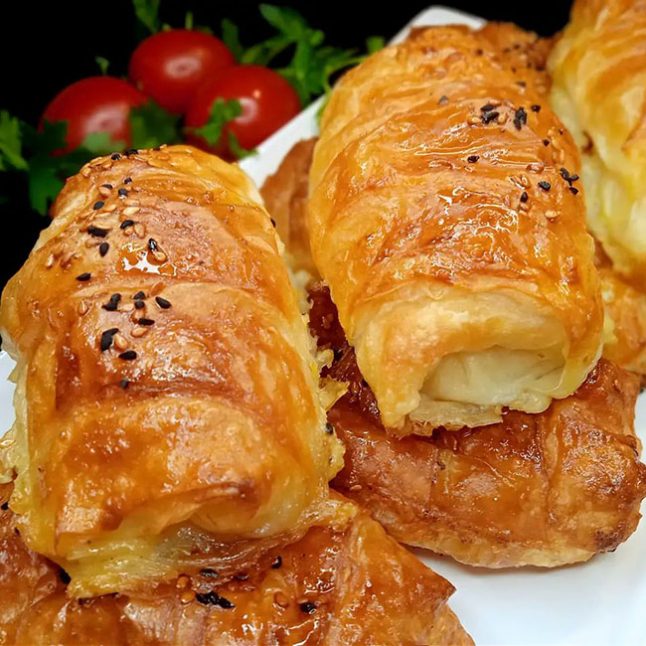 Çıtır Çıtır Sodalı Katmer Börek (Buzluk Böreği) - 2