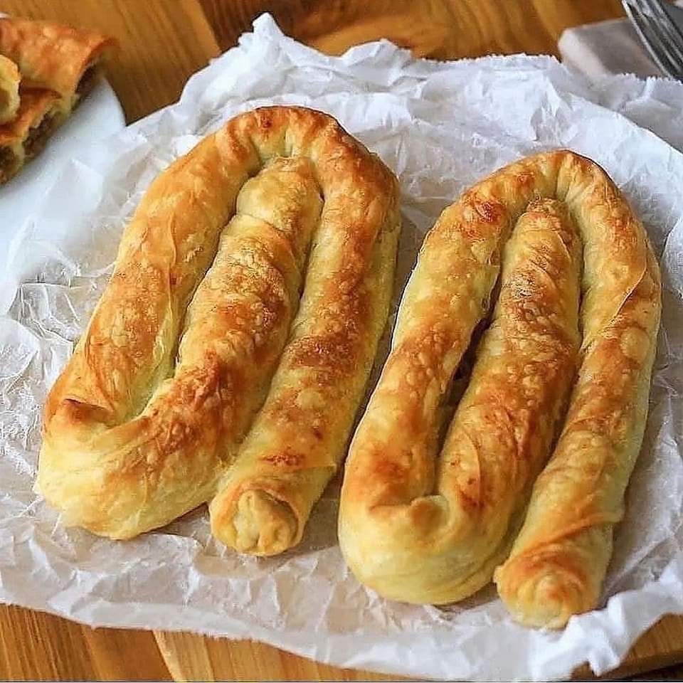 İçi yumuşacık ve bol malzemeli şahane bir börek - 2