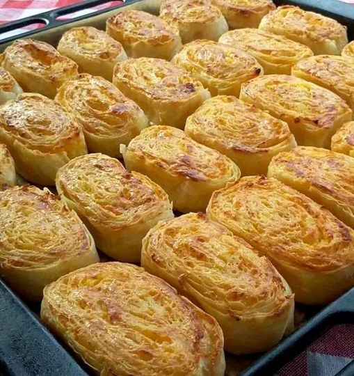 Patatesli Havuçlu Rulo Börek - 1