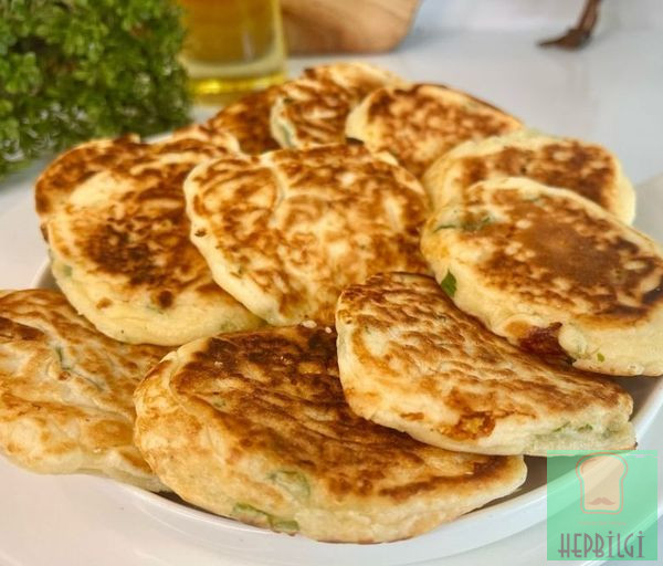 10 Dakikada Börek Tadında Kaşık Dökmesi Tarifi - 1