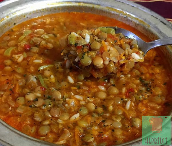 Anne Yapımı Yeşil Mercimek Çorbası Tarifi - 2