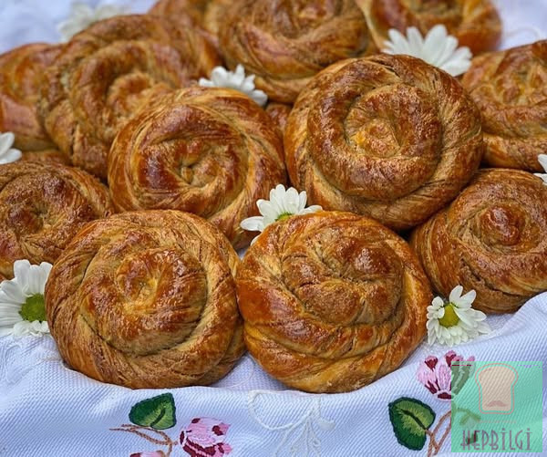 Porsiyonluk Haşhaşlı Bükme Çörek Tarifi - 1