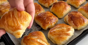 3 Malzemeden Kimseye Yetmeyecek Börek Tarifi