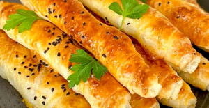 Yarım Saatte 1 Tepsi Dolusu Börek Tarifi