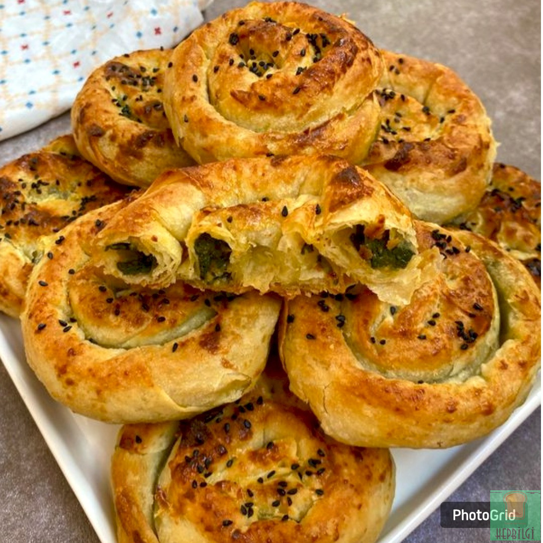 Ispanaklı Çıtır Börek Tarifi - 1